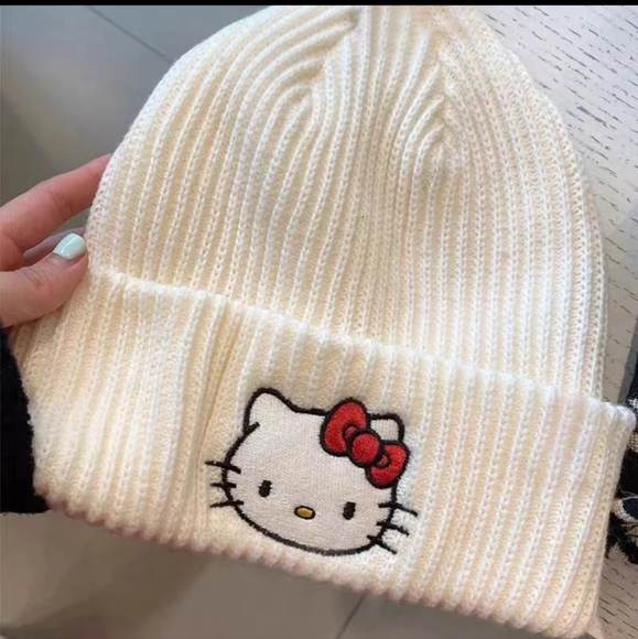 Hello Kitty Beanie (adult) - Picture 16 of 16